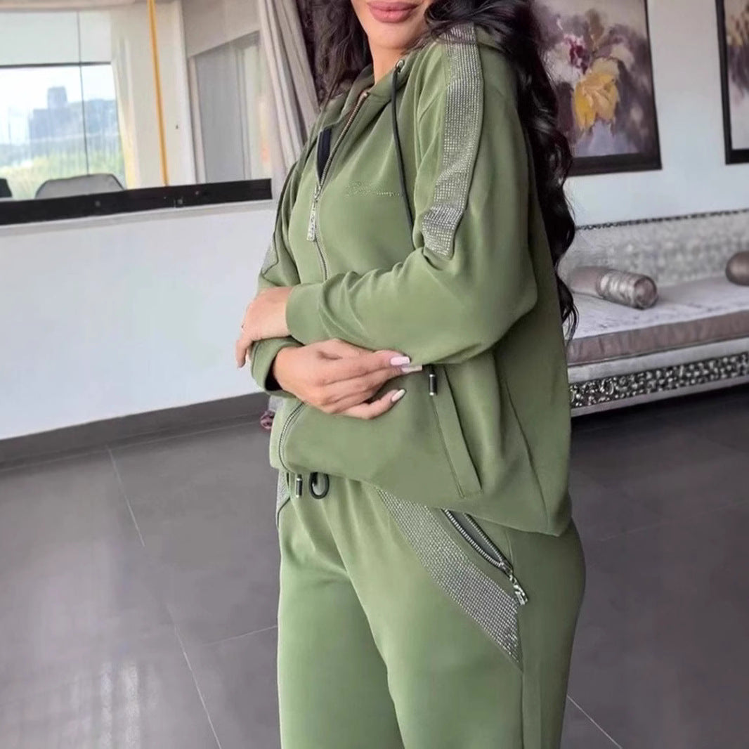 Damen sportliches und elegantes Freizeit-Set mit glänzenden Akzenten Sovae