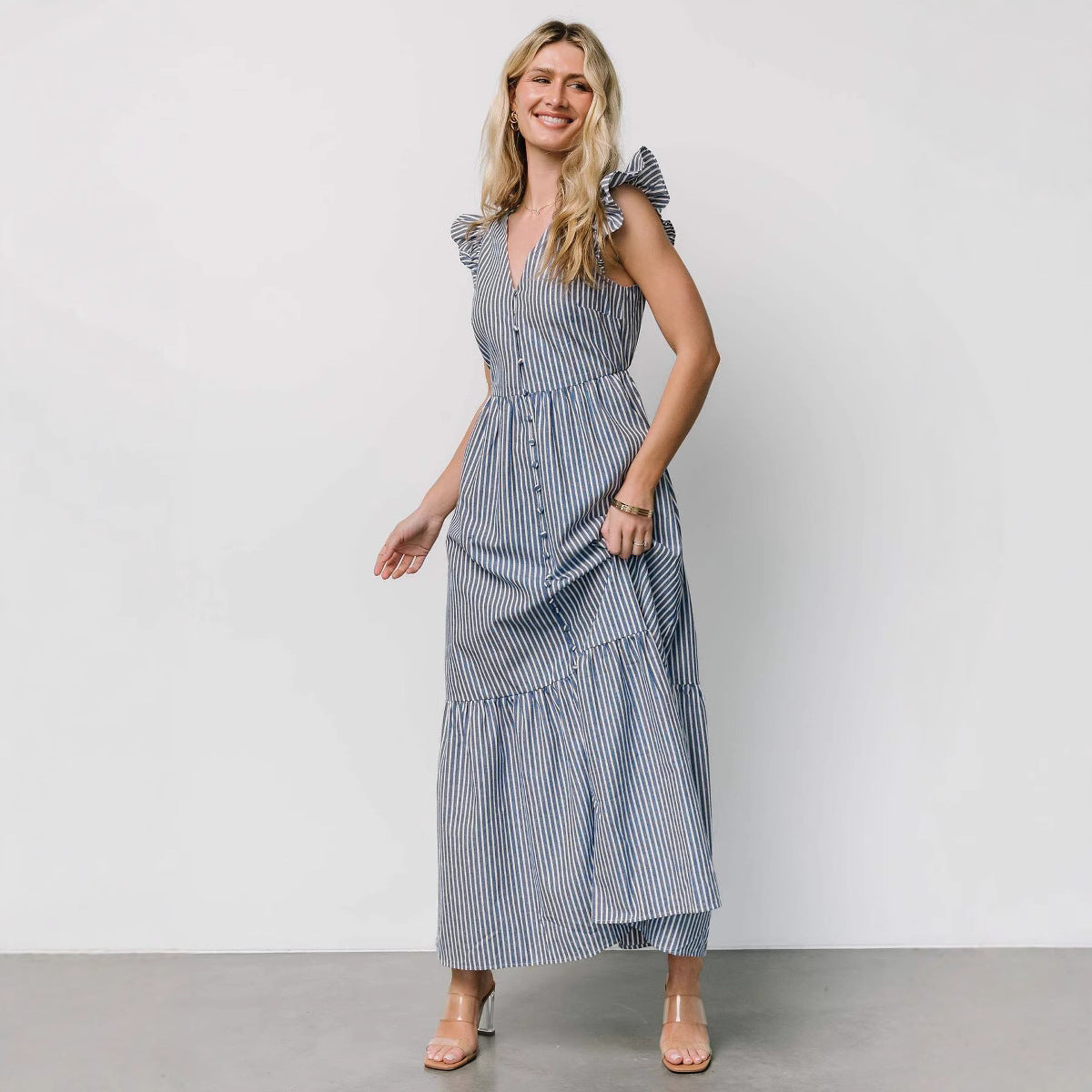 Damen Maxikleid mit voluminösen Ärmeln und durchgehender Knopfleiste Sovae