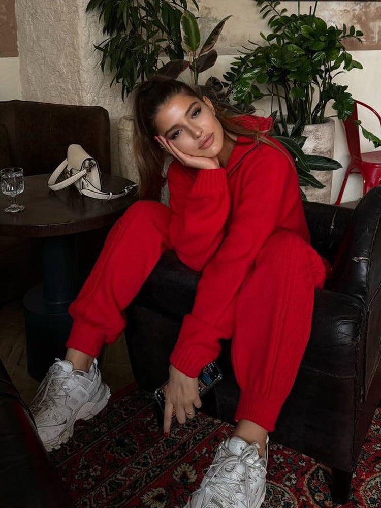 Damen Strickanzug mit halblangem Reißverschluss und Zopfmuster Sovae