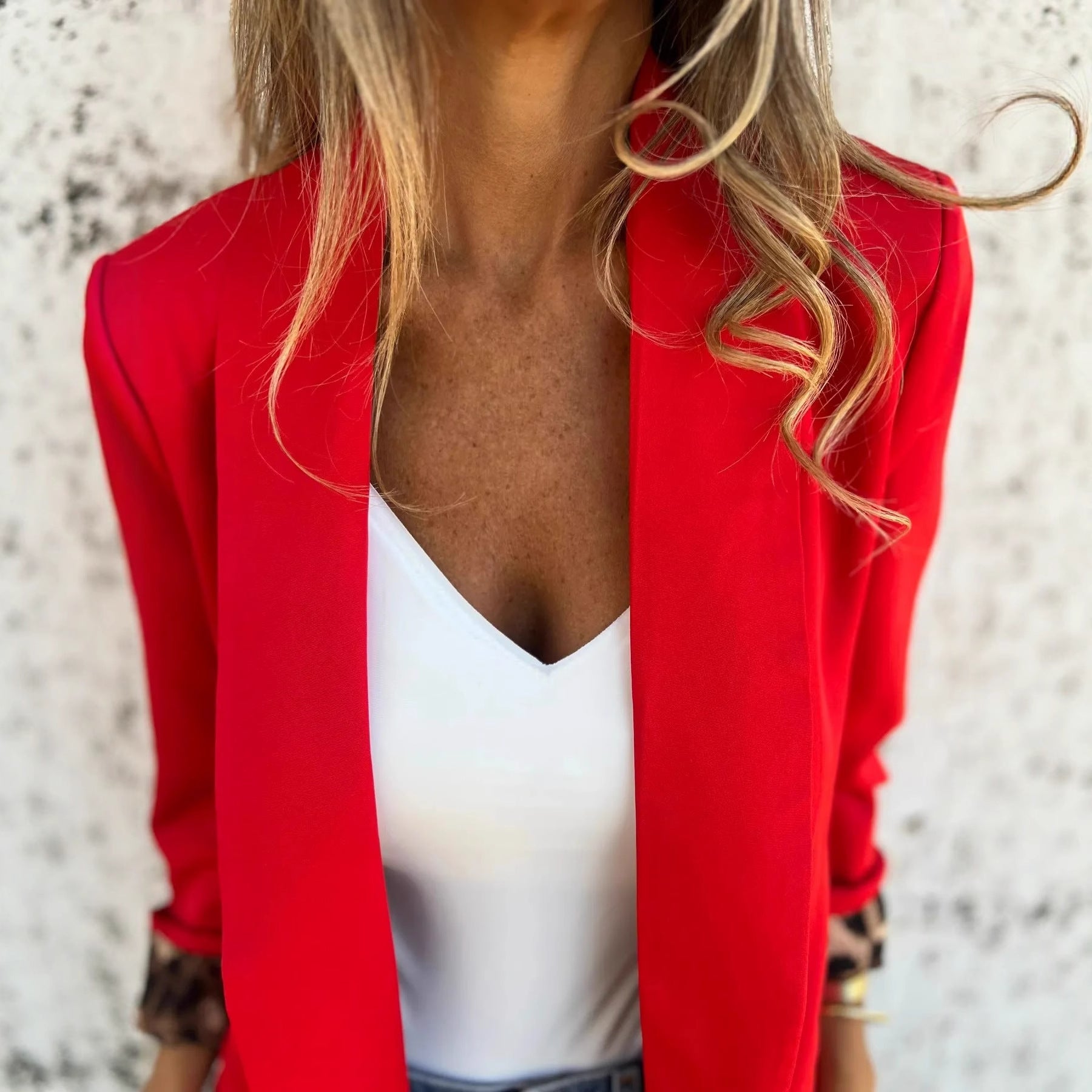 Damen eleganter Blazer mit animalischen Akzenten Sovae