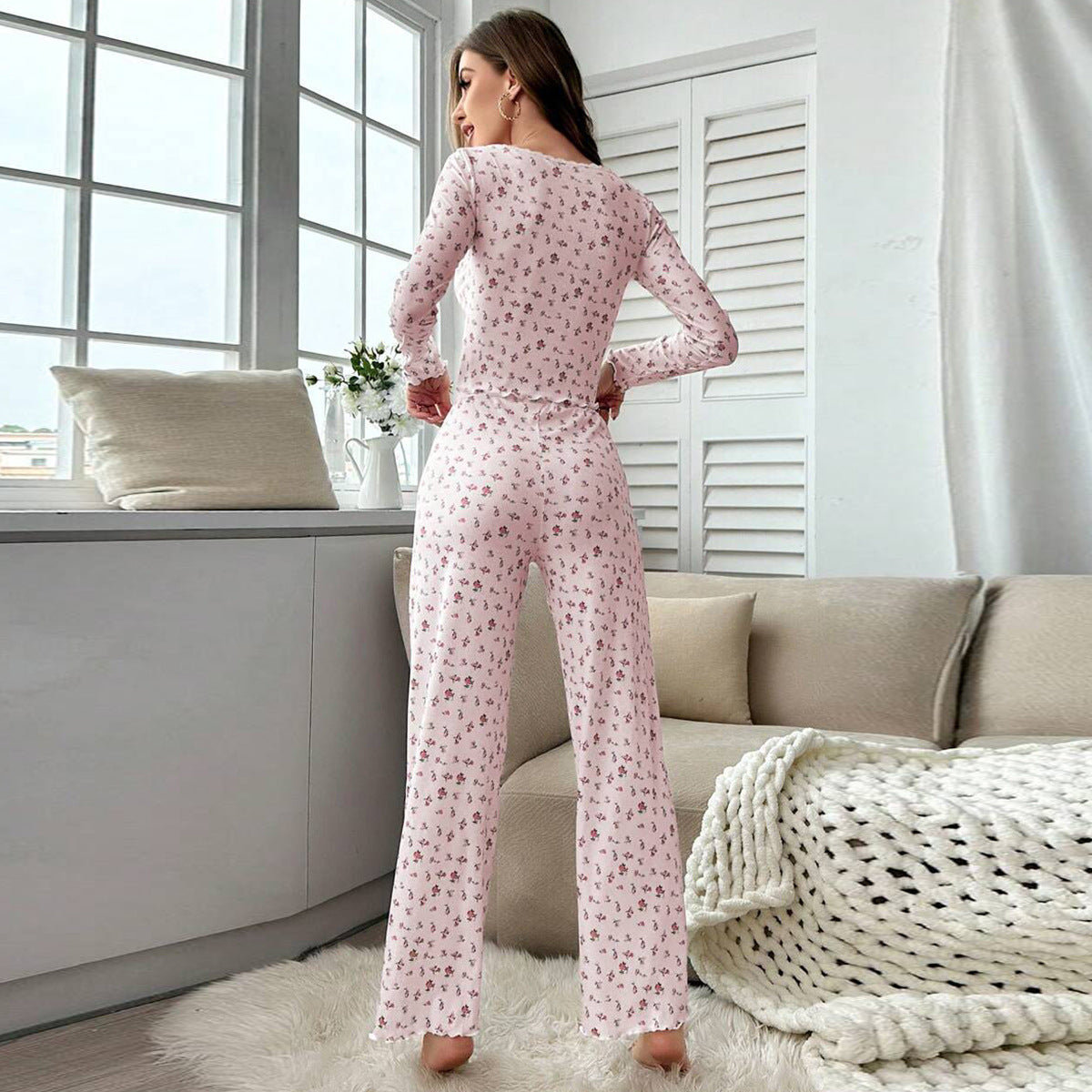 Damen Schlafanzug mit floralem Muster und feinen Rippdetails Sovae