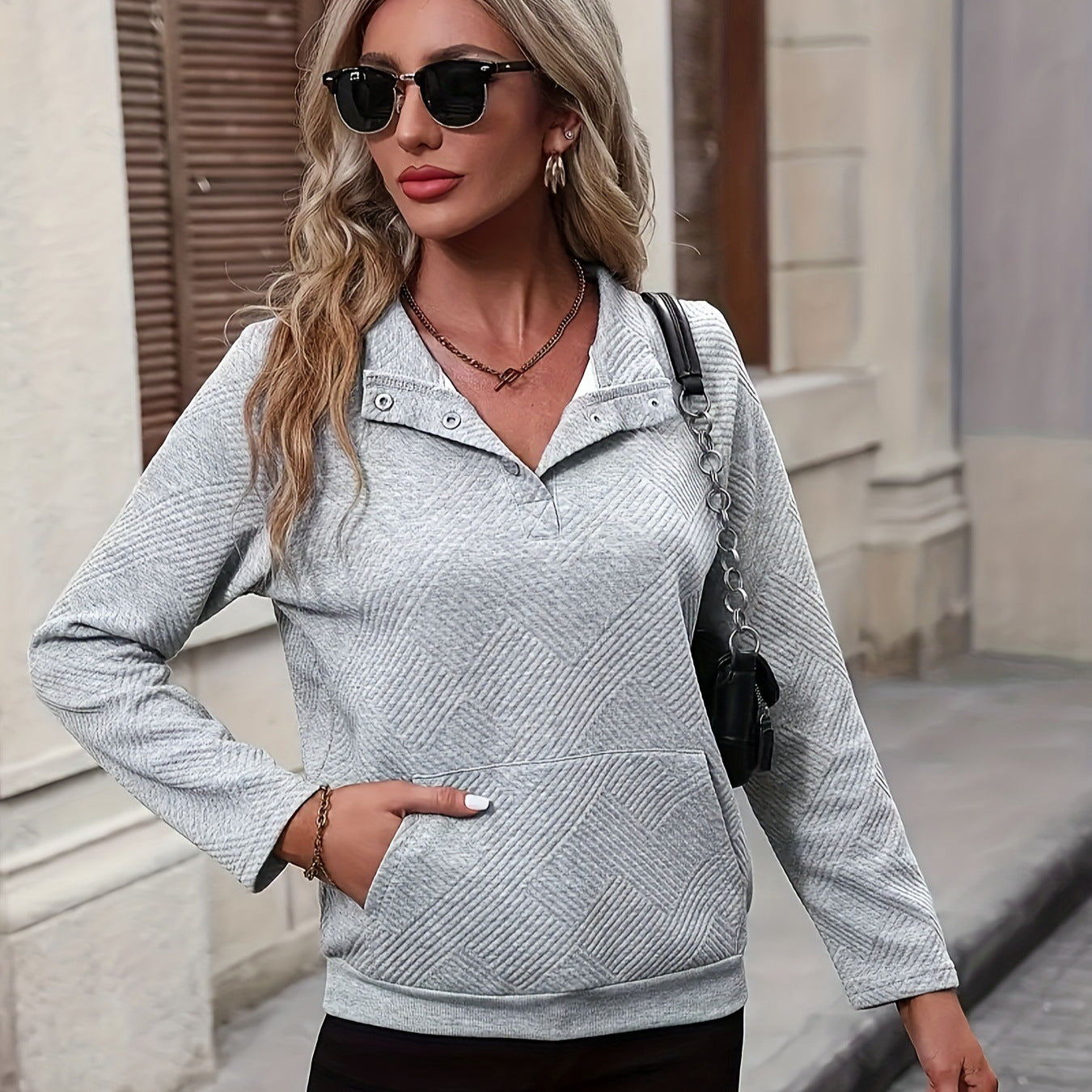 Damen Pullover mit strukturiertem Steppmuster und modernem Kragen Sovae