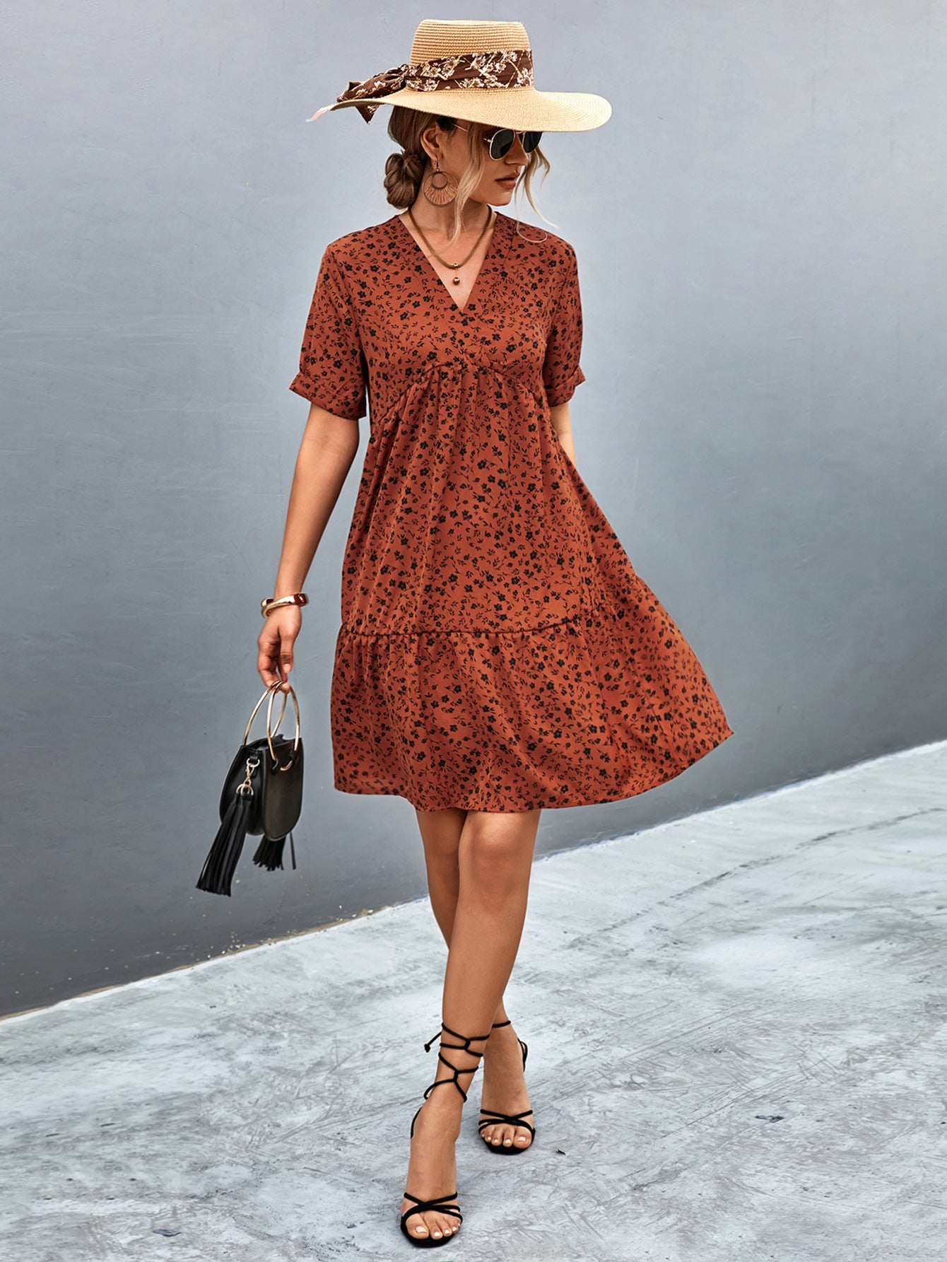 Damen Maxikleid mit floralem Muster und elastischer Taillierung Sovae