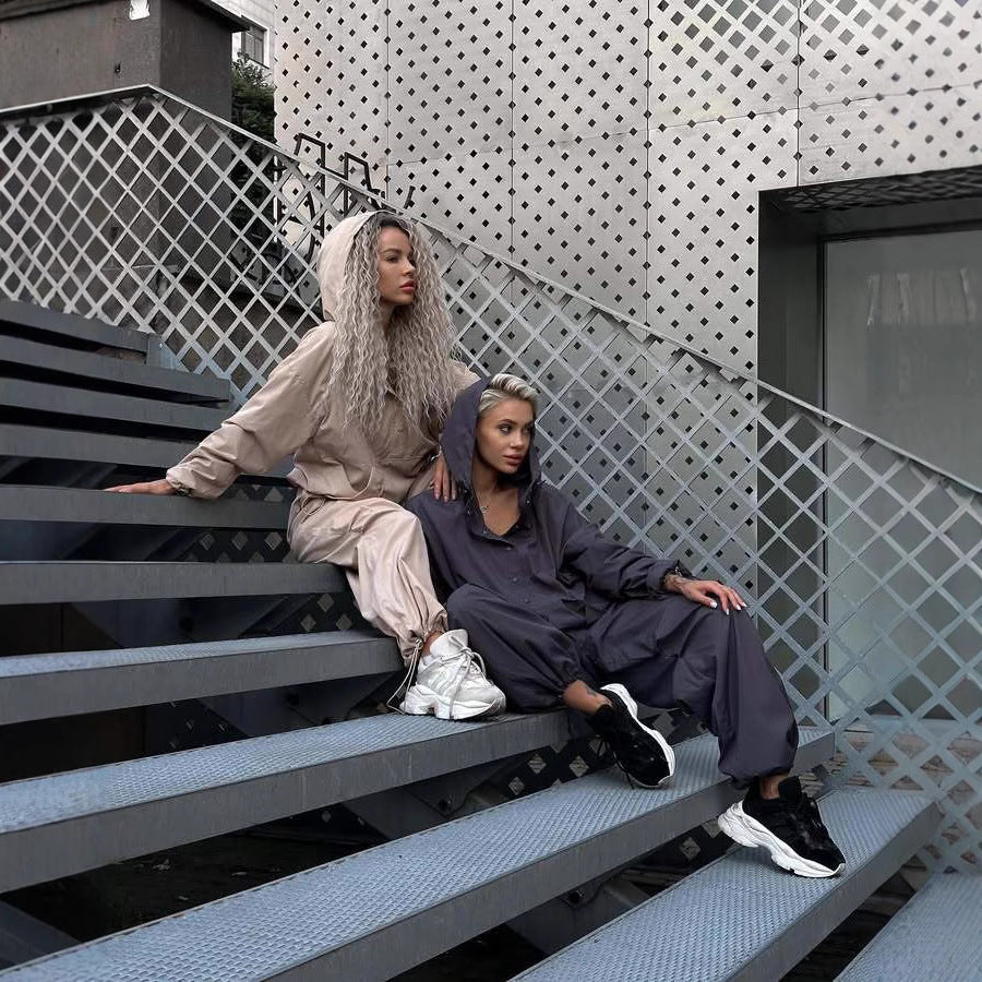 Damen modische und leichte Windjacke mit Kapuze Sovae