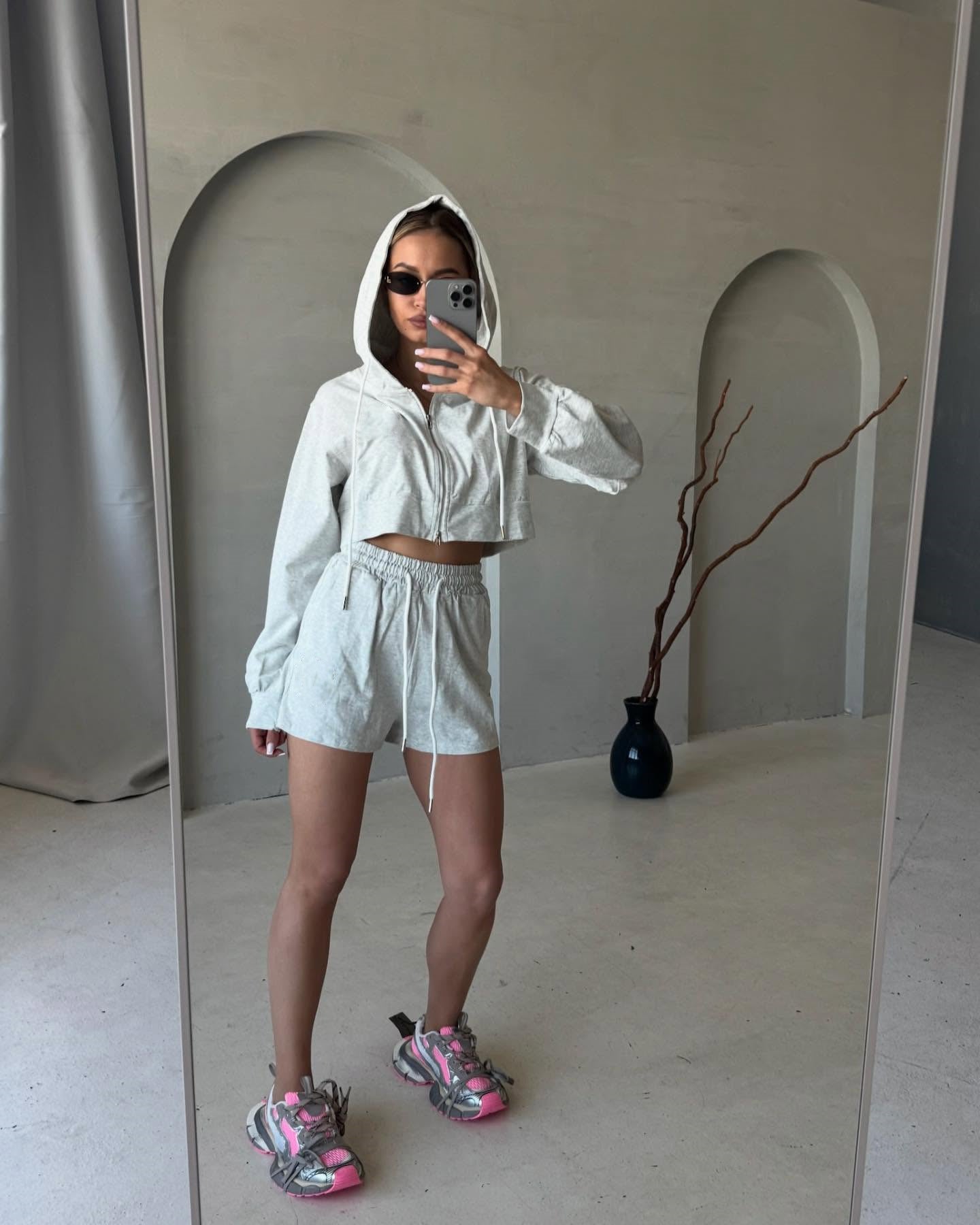 Damen Freizeit-Crop-Set mit Hoodie und Shorts Sovae