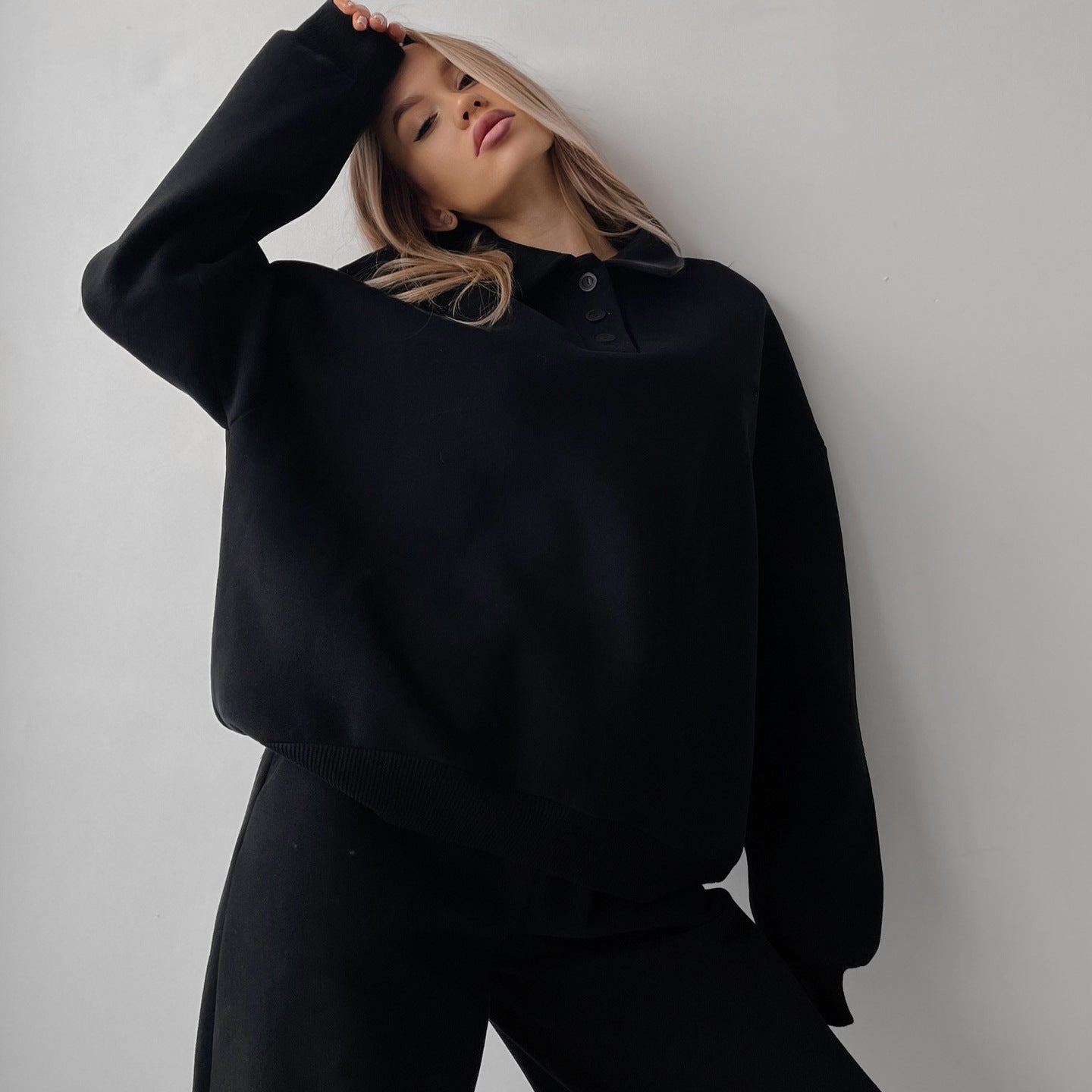 Damen lässiger und modischer Oversized Jogginganzug mit Knopfleiste Sovae