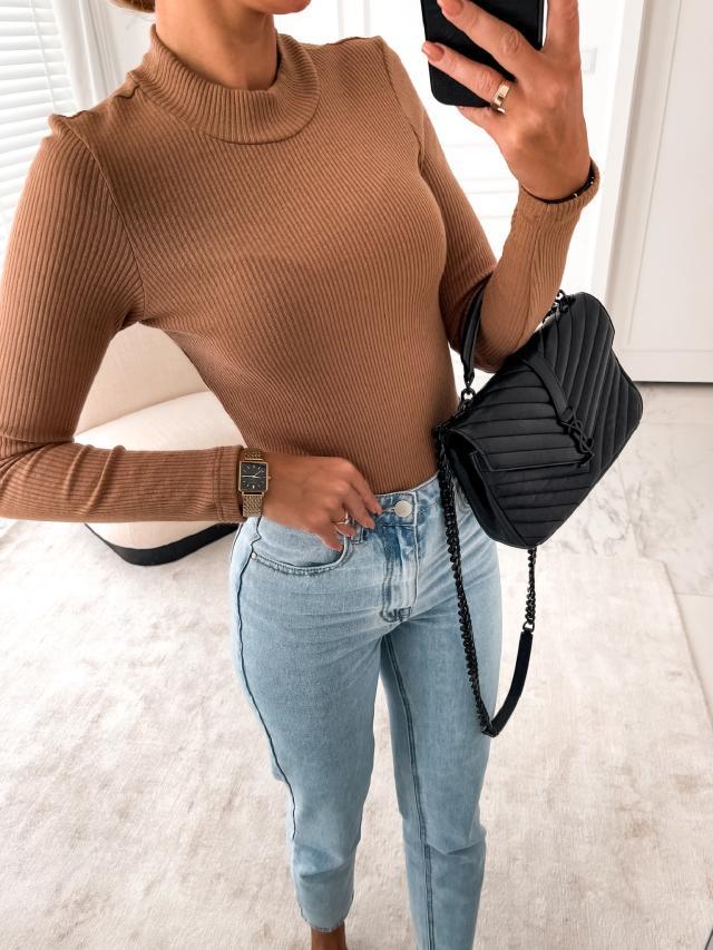 Damen Langarmshirt mit Stehkragen und geripptem Design Sovae