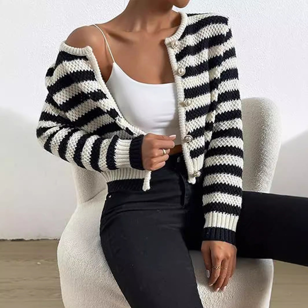 Damen gestreifte Strickjacke mit dekorativen Knöpfen Sovae