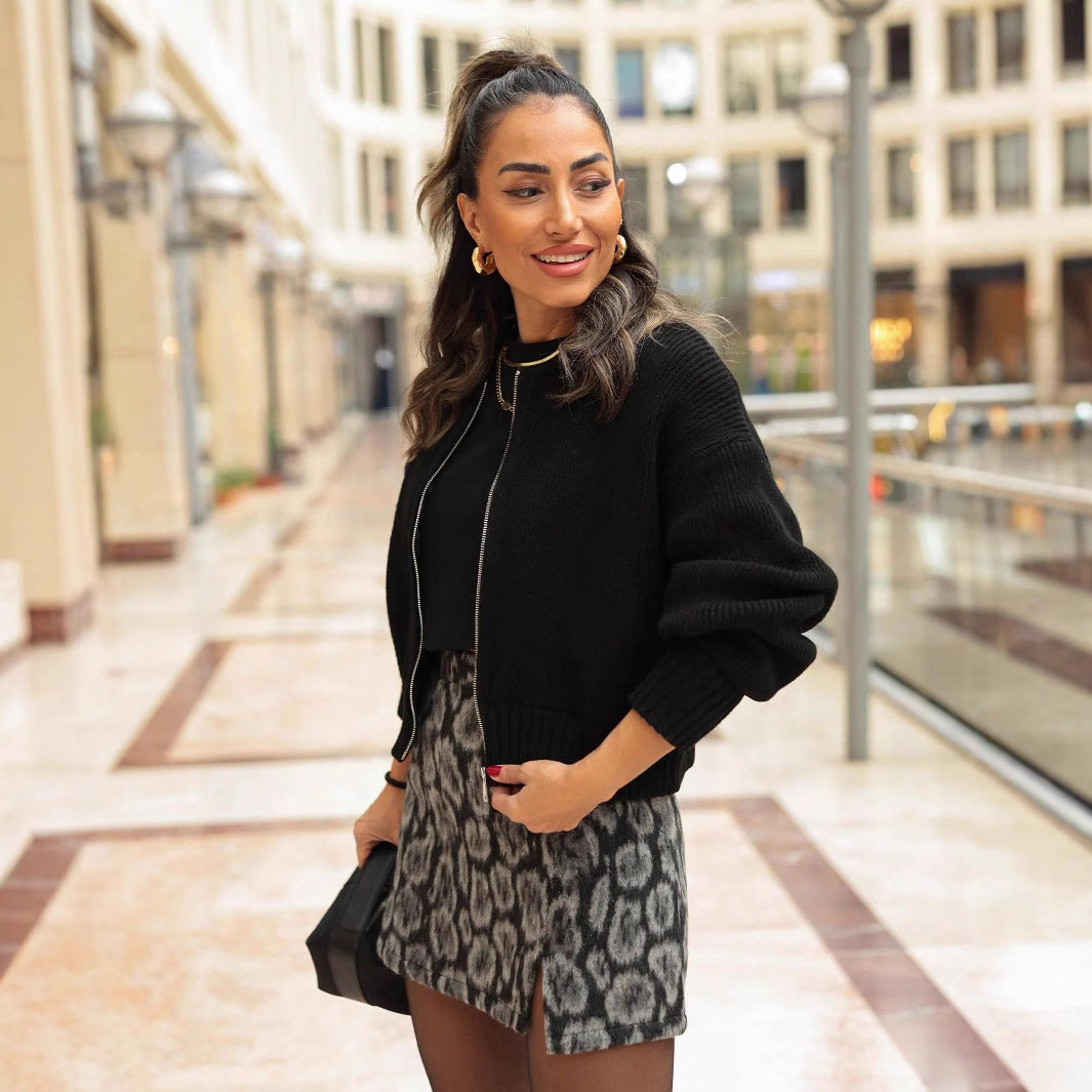 Damen modische Strickjacke mit hohem Kragen und Reißverschluss Sovae