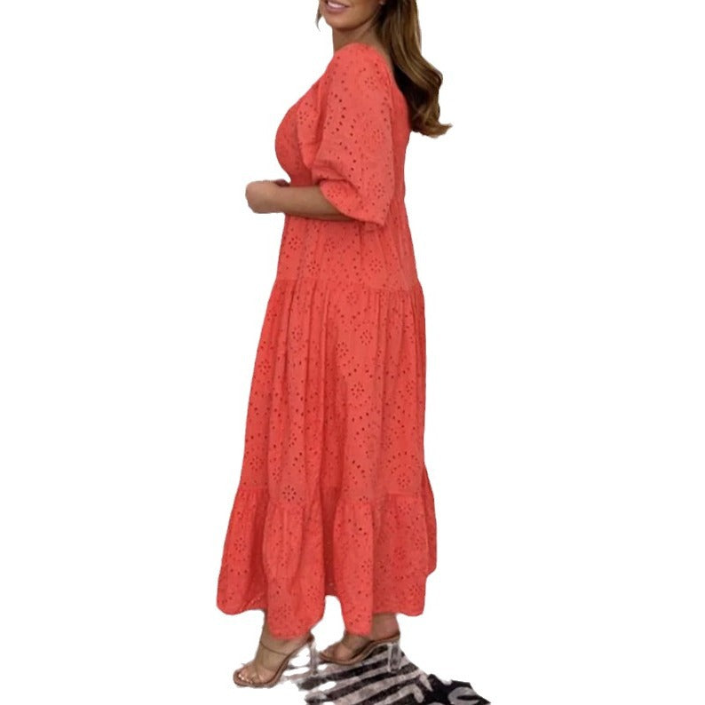 Damen Maxikleid mit häkelartigen Details und voluminösem Saum Sovae