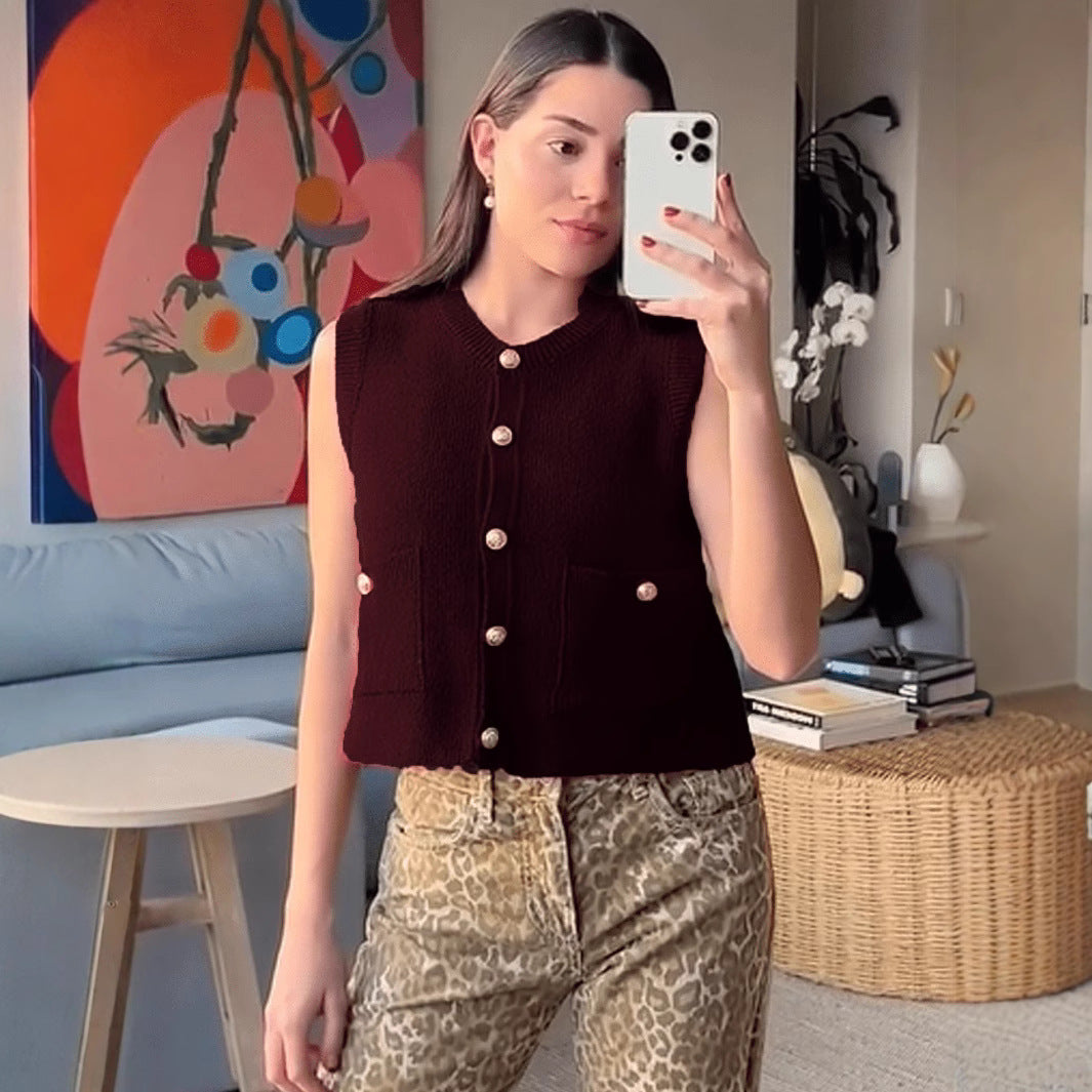 Damen modische Strickweste mit Knopfdetails und aufgesetzten Taschen Sovae