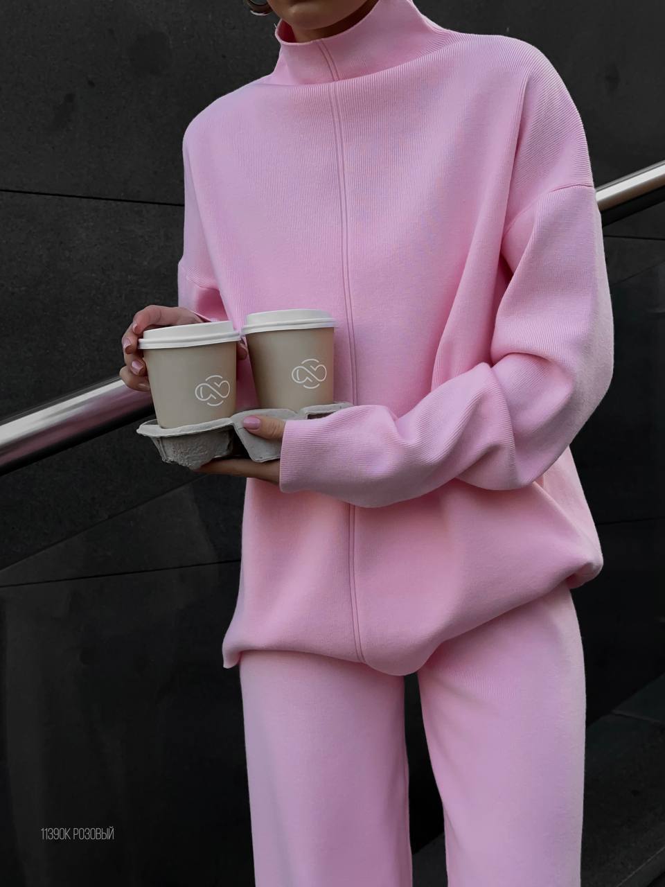 Damen lässiges Strickensemble mit hohem Kragen Sovae