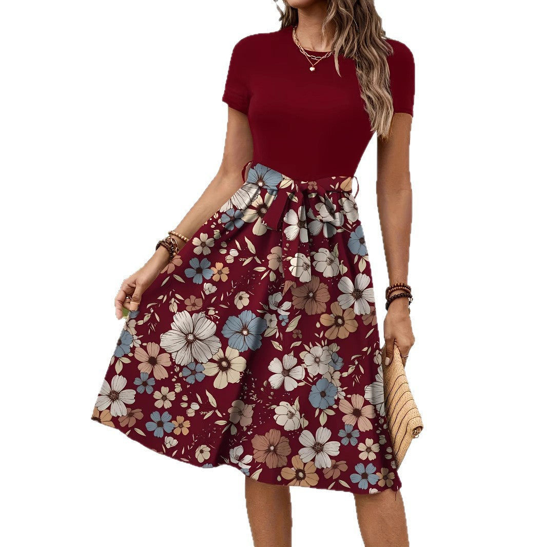 Damen Midikleid mit floralem Design und tailliertem Schnitt Sovae