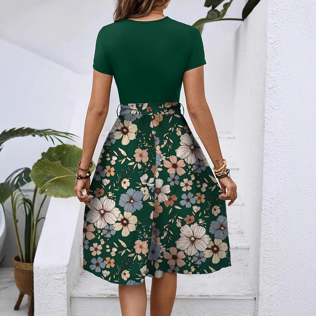 Damen Midikleid mit floralem Design und tailliertem Schnitt Sovae