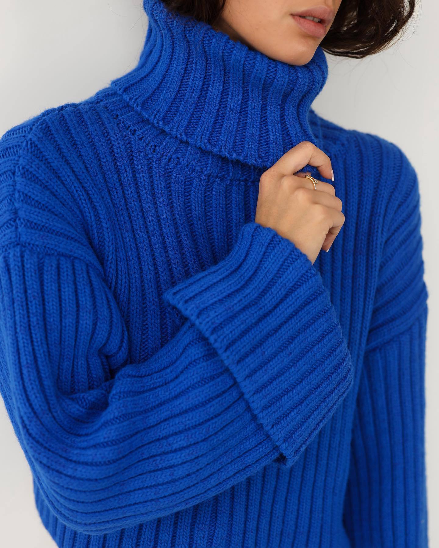 Damen Chunky Strickpullover mit hohem Kragen und Rippstruktur Sovae