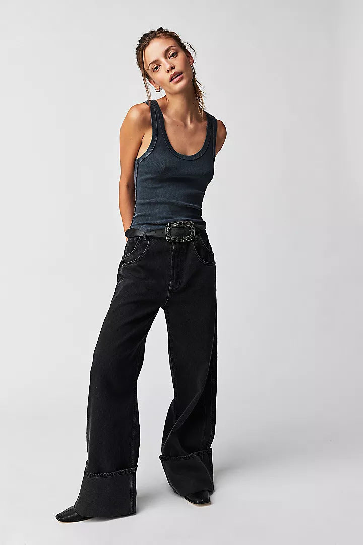 Damen Weit geschnittene Jeans mit elegantem Saum Sovae