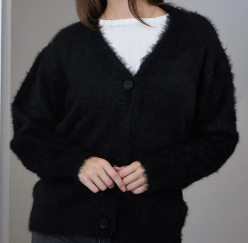 Damen kuschelige Strickjacke mit weichem Mohair-Mix und eleganter Knopfleiste