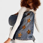 Damen Weit geschnittene Jeans mit floralen Applikationen Sovae