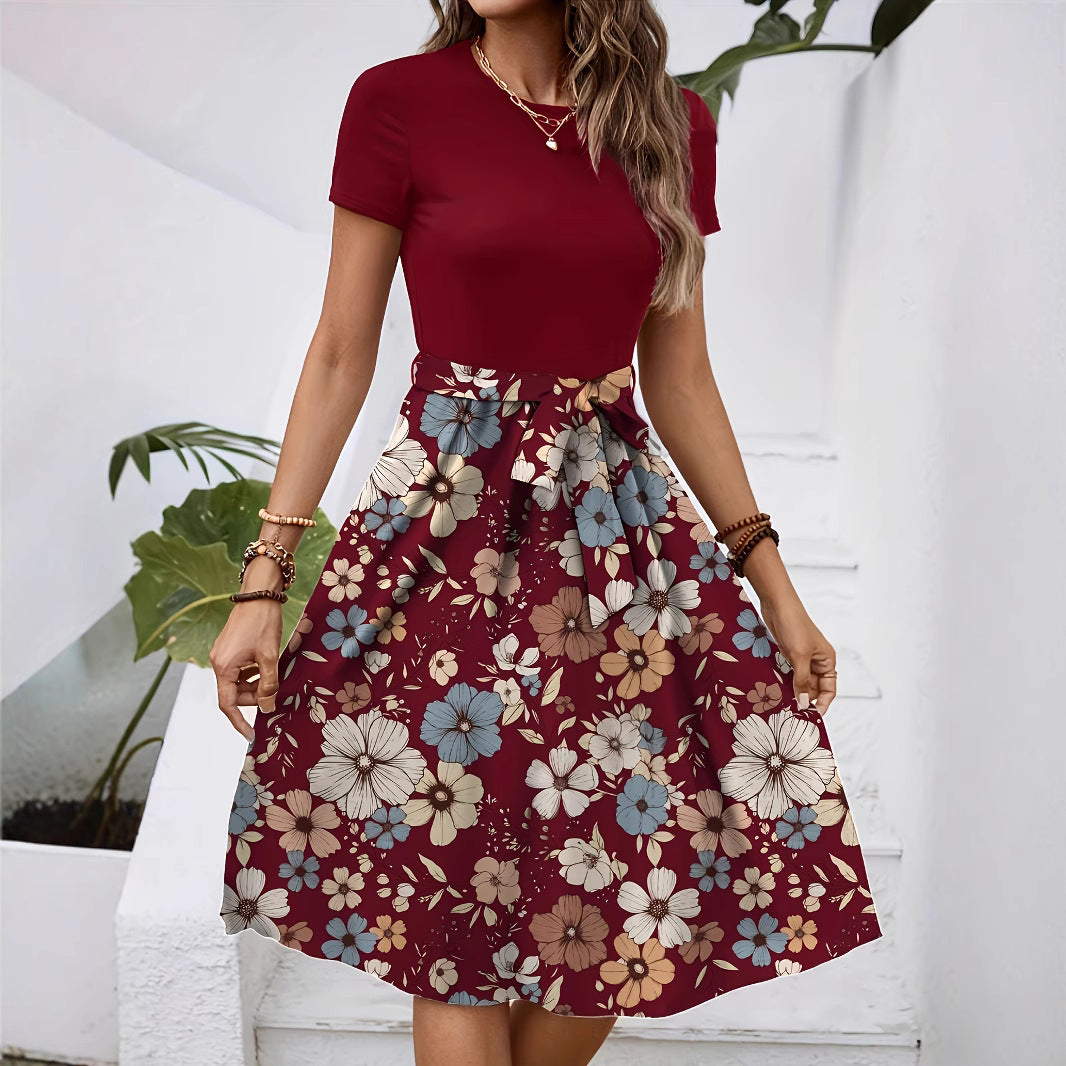 Damen Midikleid mit floralem Design und tailliertem Schnitt Sovae