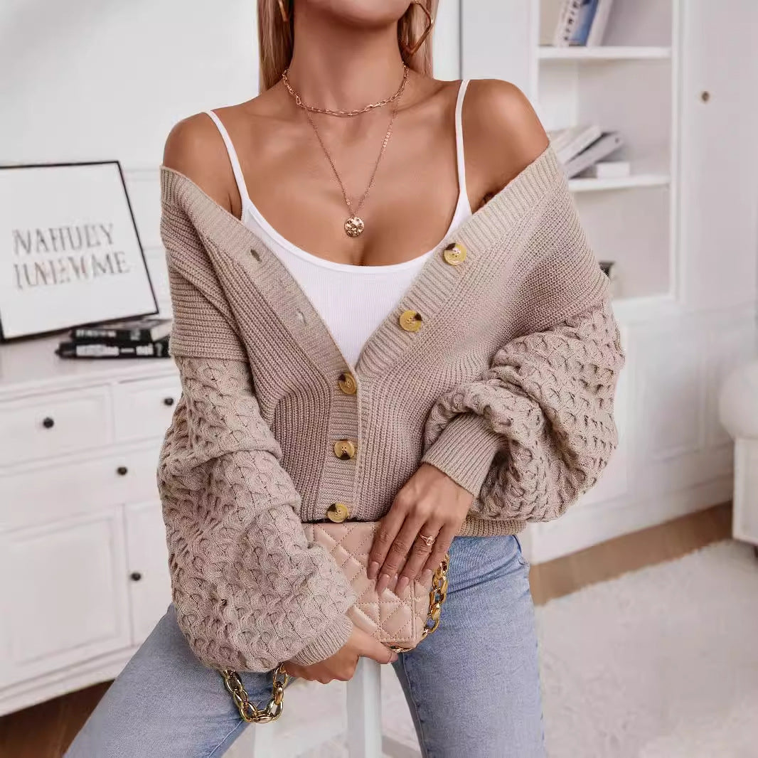 Damen Strickjacke mit strukturiertem Ärmel und Knopfdetails Sovae