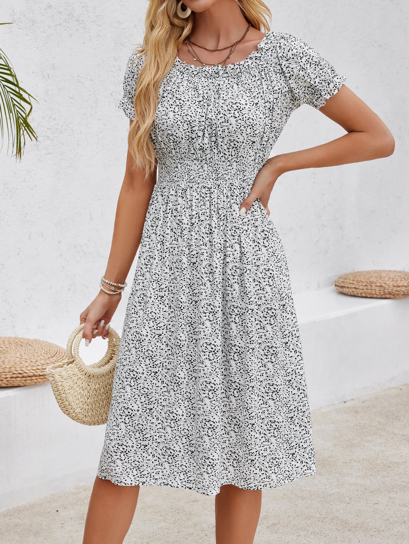 Damen Midikleid mit femininem Schnitt und floraler Gestaltung Sovae