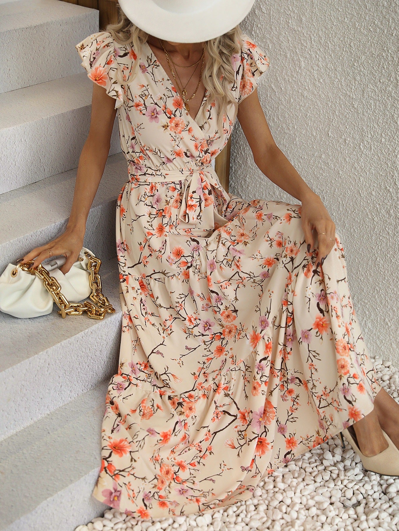 Damen Florales Maxikleid mit tiefem V-Ausschnitt und Rüschendetails Sovae
