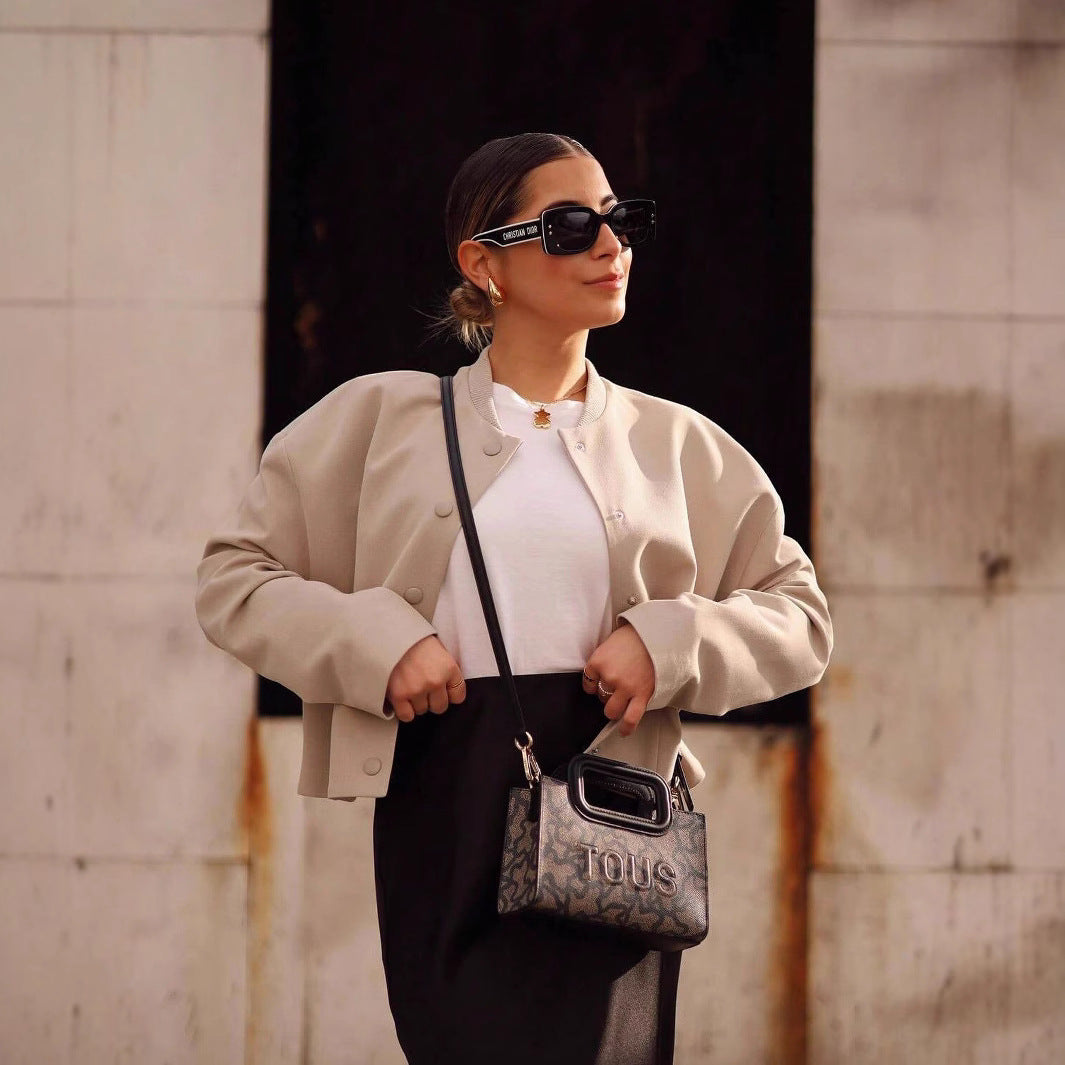 Damen modische Cropped-Jacke mit Knopfverschluss und elastischem Ausschnitt Sovae