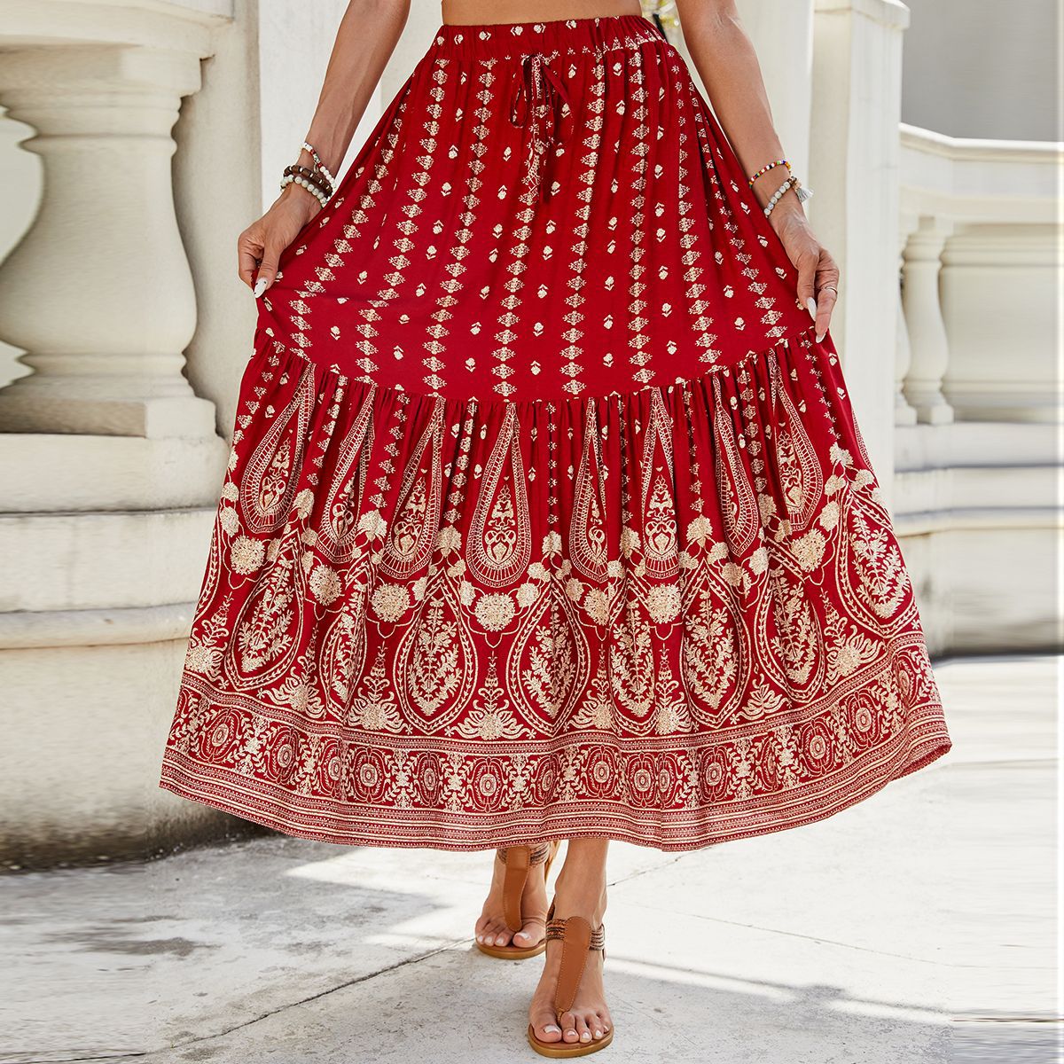 Damen Eleganter Baumwoll-Rock mit voluminösem Schnitt und goldenen Verzierungen Sovae