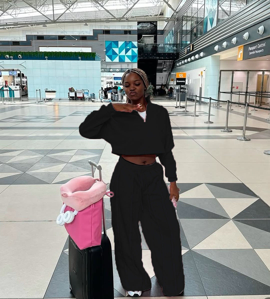 Damen cropped Sweatshirt mit Reißverschluss und bequeme Jogginghose Sovae