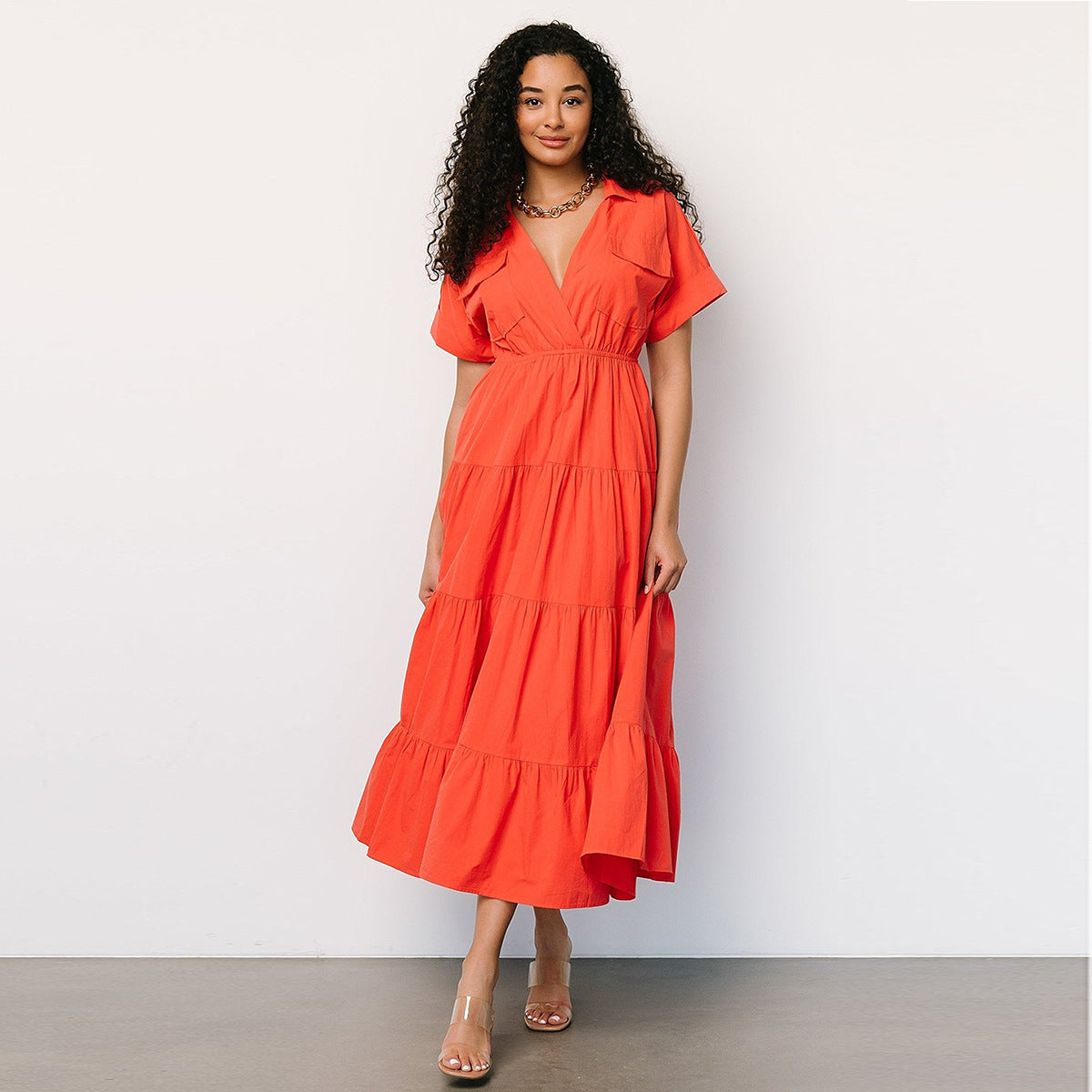 Damen Maxikleid mit voluminösen Rüschen Sovae
