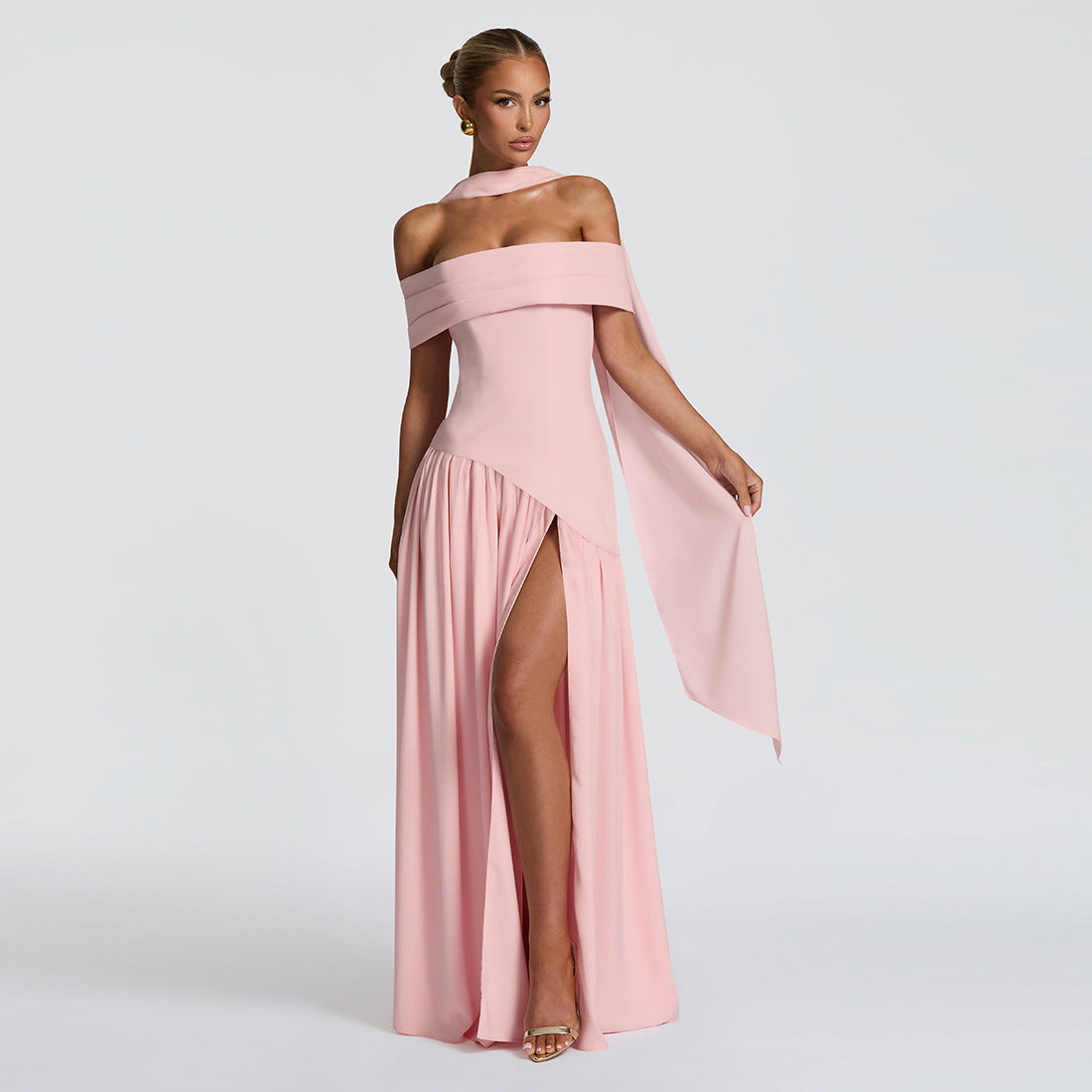 Damen Abendkleid mit schickem Schulterfreies Design und hohem Schlitz Sovae