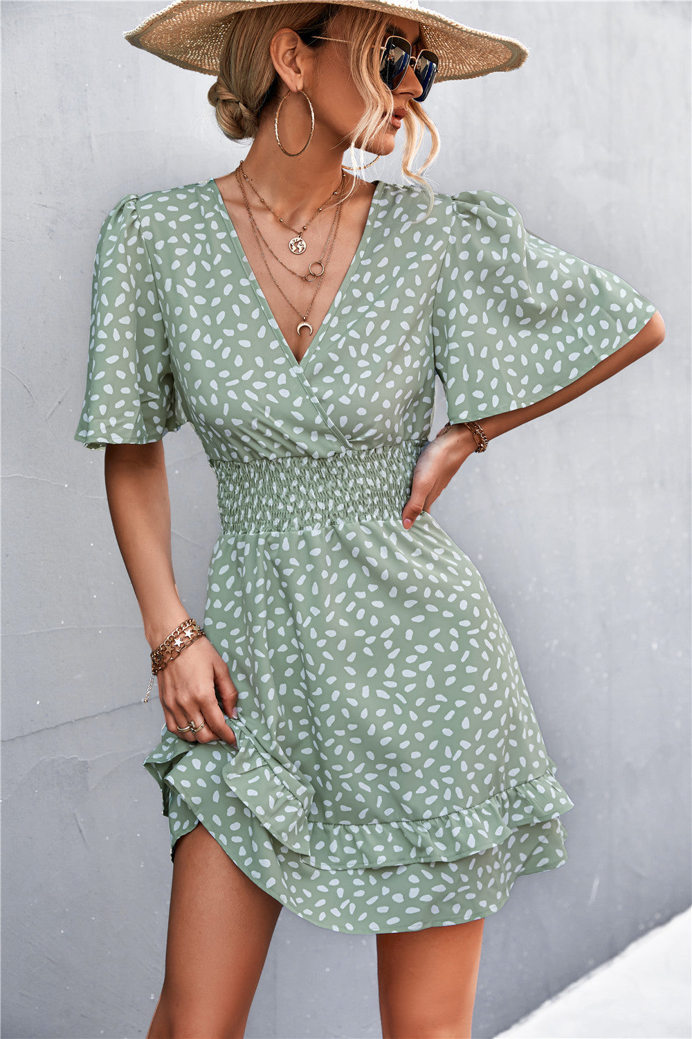 Damen Blümchen Minikleid mit Rüschen und elastischem Taillenbund Sovae