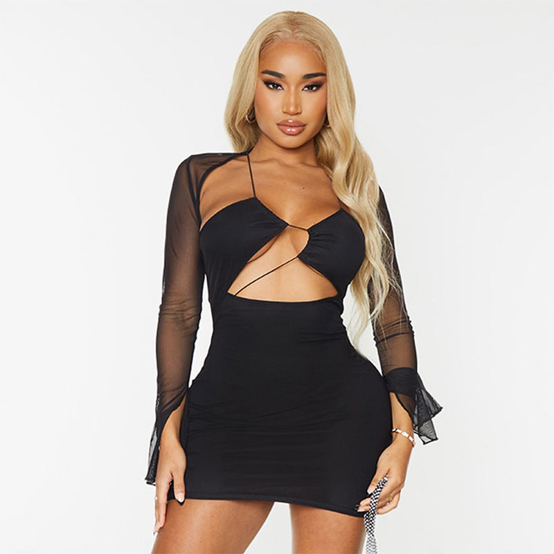 Damen Verführerisches Minikleid mit transparenten Ärmeln und Cut-Out-Details Sovae