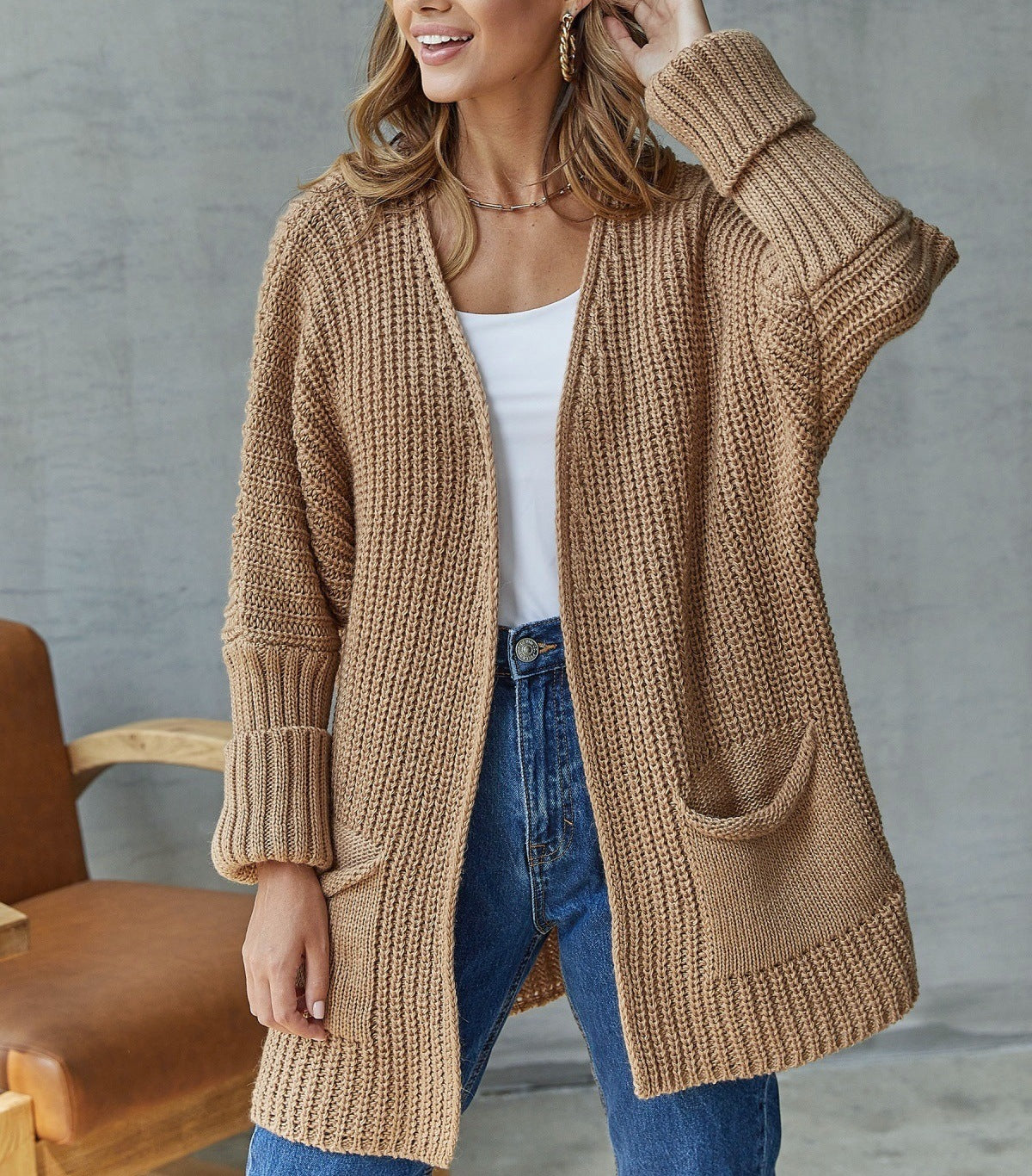 Damen Grobstrickjacke mit praktischen Taschen und lässigem Schnitt Sovae