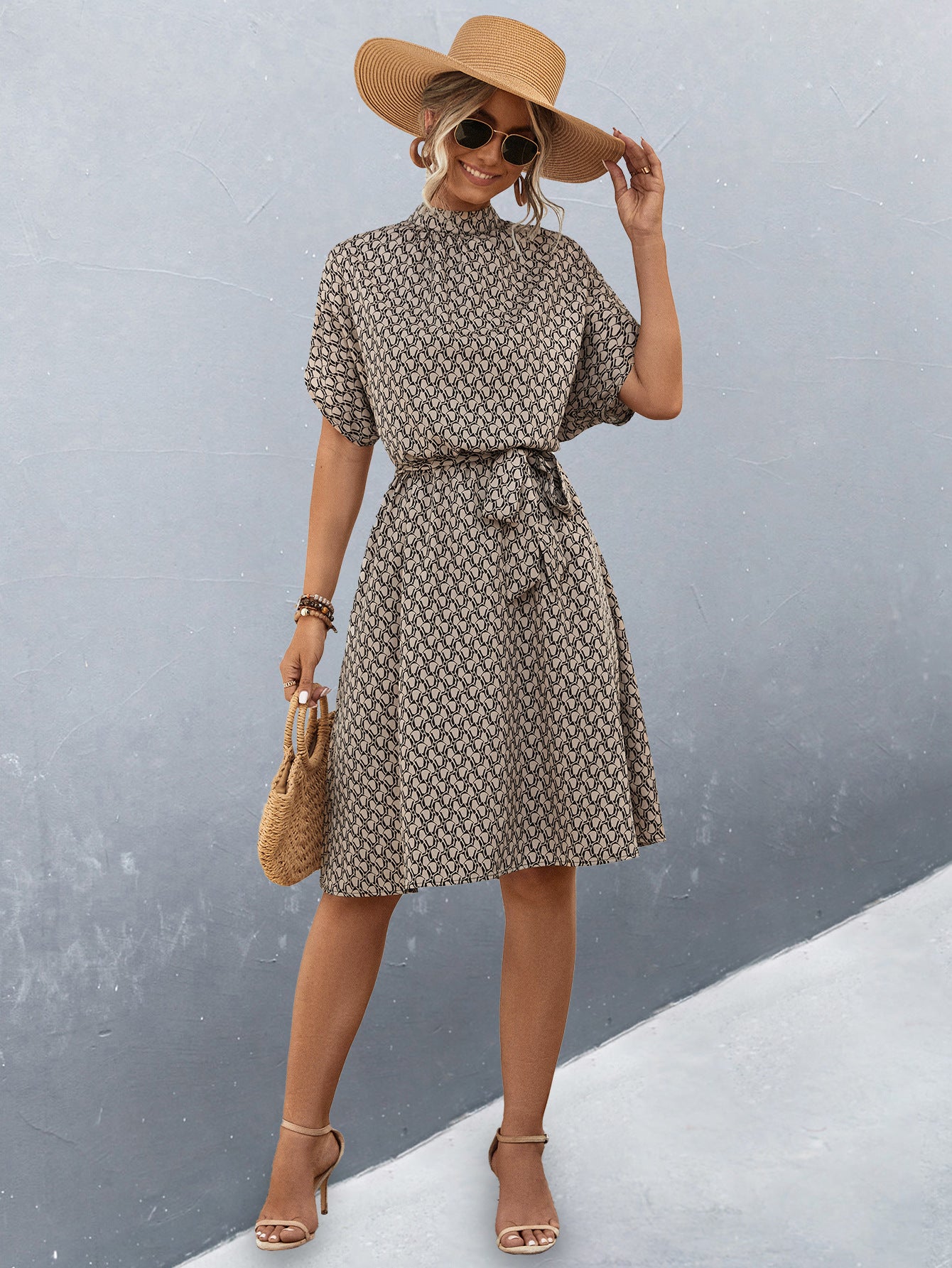 Damen Midikleid mit Gummizug und hochgeschlossenem Kragen Sovae