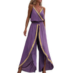 Damen Jumpsuit mit Tiefem V-Ausschnitt und Goldakzenten Sovae