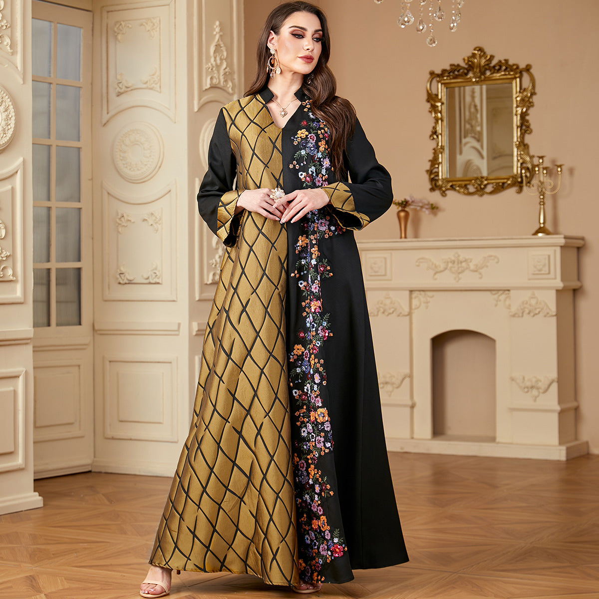 Damen Elegantes Maxikleid mit floralem Akzent und graphischem Design Sovae