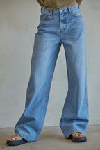 Damen Weit geschnittene Jeans mit hohem Komfort und modernen Details Sovae