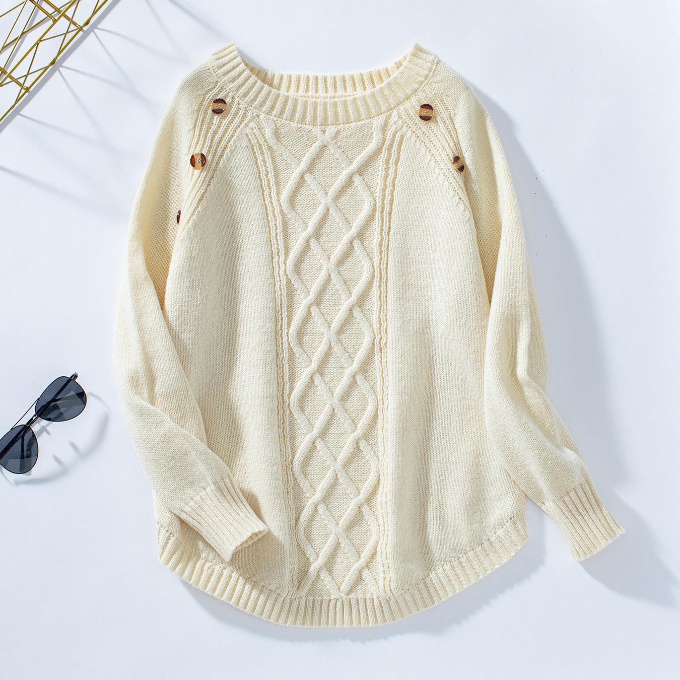 Damen Strickpullover mit dekorativem Zopfmuster und Knopfdetails Sovae