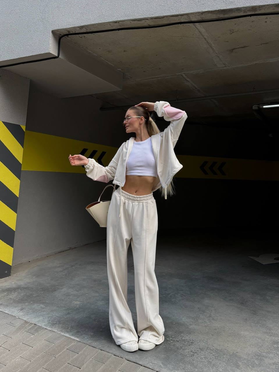 Damen Sportlicher Zweiteiler mit cropped Oberteil und weitem Schnitt Sovae