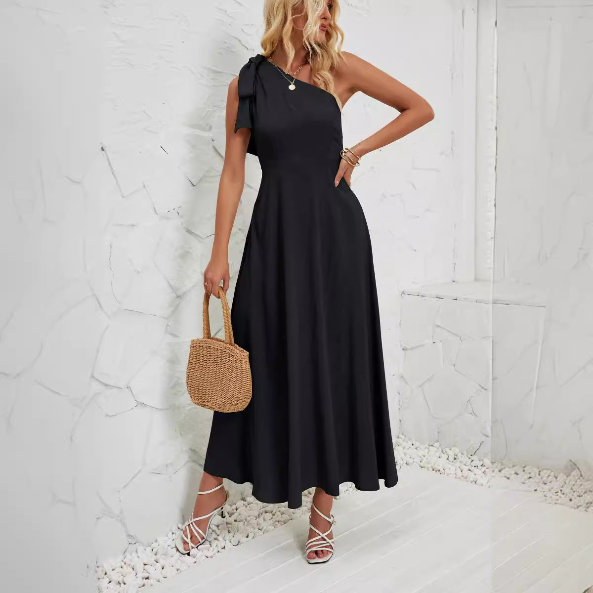 Damen elegantes Maxikleid mit asymmetrischem Träger und fließendem Rock Sovae