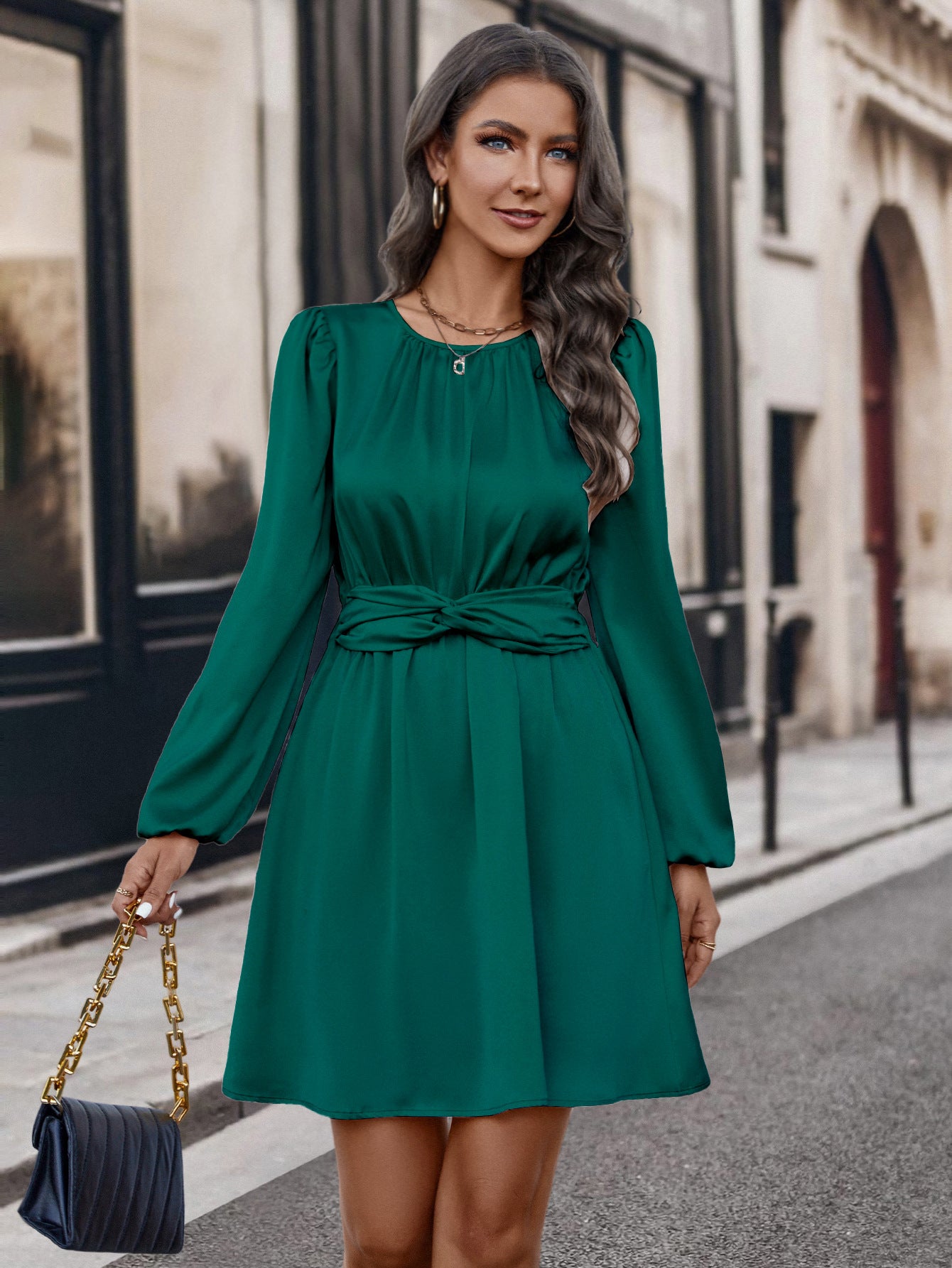 Damen elegantes Mini-Kleid mit tailliertem Schnitt und Puffärmeln Sovae