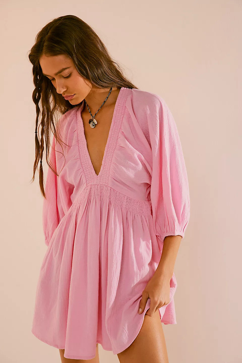 Damen Sommerliches Minikleid mit Puffärmeln und V-Ausschnitt Sovae