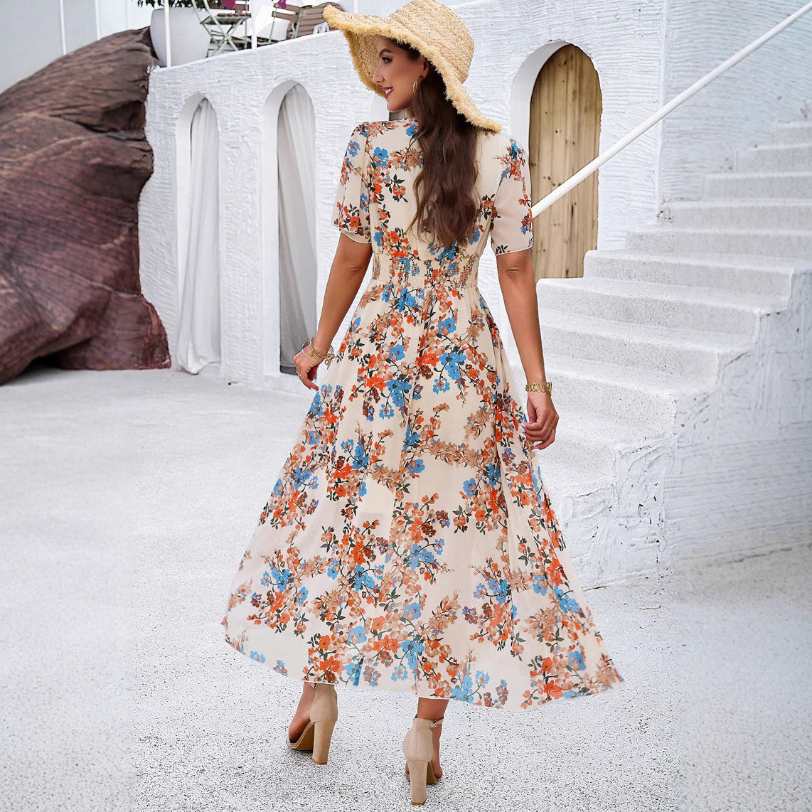 Damen Midi-Kleid mit floralen Akzenten und elastischem Tailleneinsatz Sovae