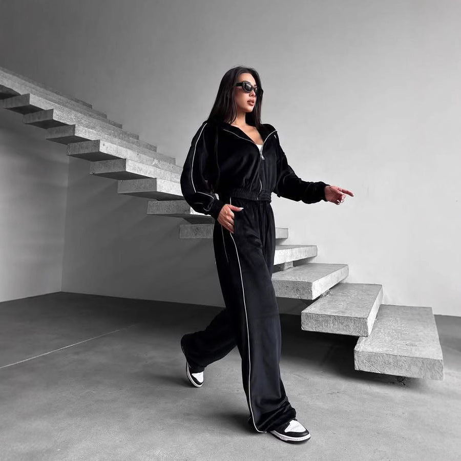 Damen Luxuriöses Fleece-Outfit mit Kapuze Sovae