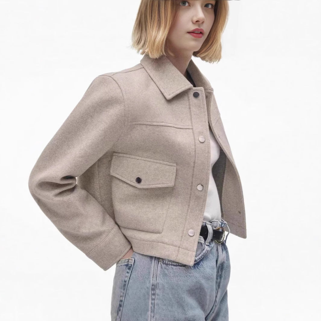 Damen modische cropped Jacke mit stilvollen Taschen Sovae