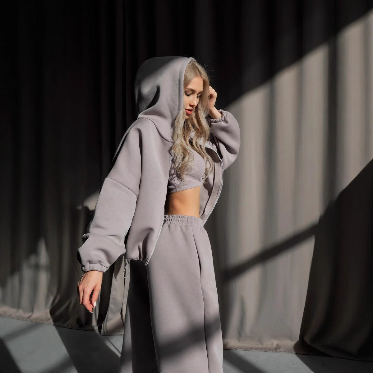 Damen modischer cropped Kapuzenpullover und entspannte Hose Set Sovae