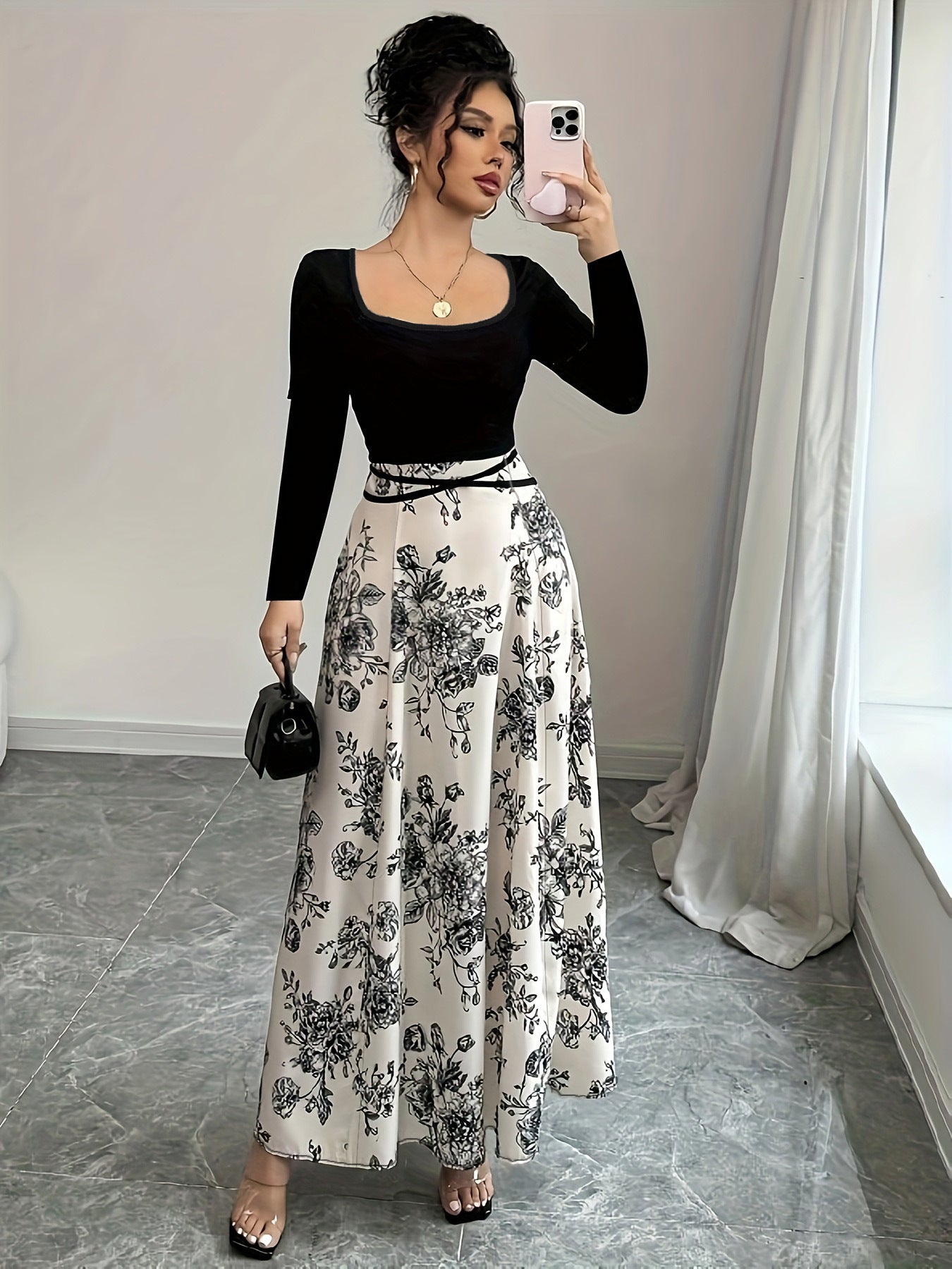Damen Elegantes Maxikleid mit floralen Prints und tailliertem Schnitt Sovae