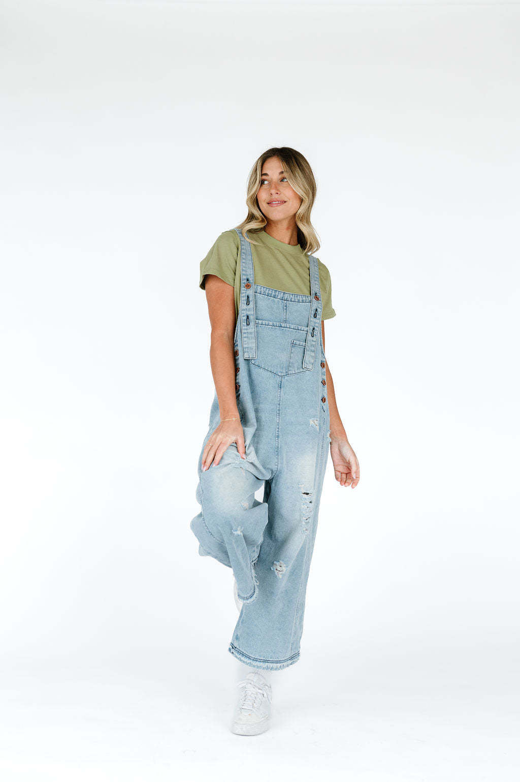 Damen Latzhose mit modischen Destroyed-Details Sovae