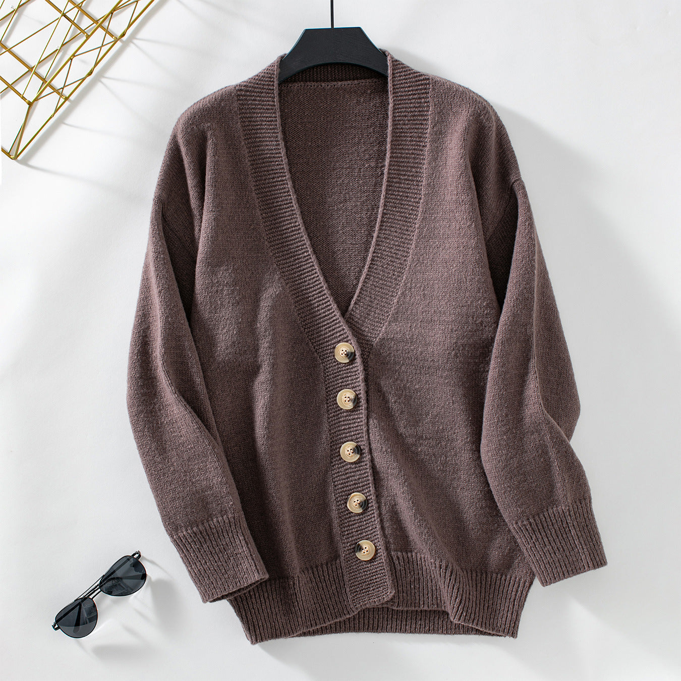 Damen gemütliche Strickjacke mit Knopfdetails und tiefem V-Ausschnitt Sovae